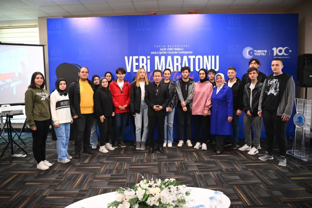 Tuzla’da düzenlenen ‘Veri Maratonu’ Yarışması