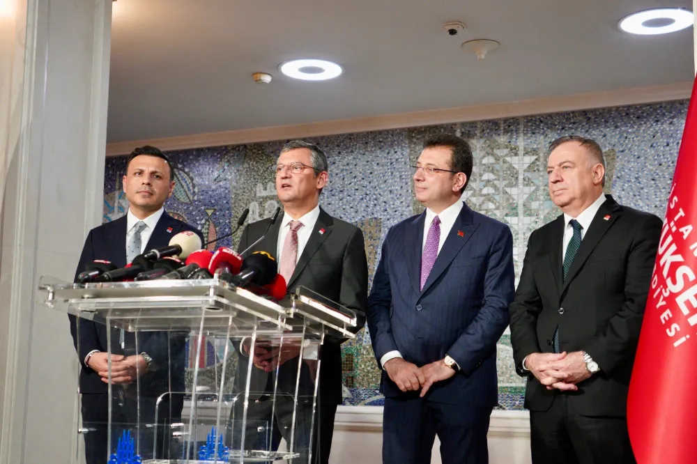 CHP GENEL BAŞKANI ÖZEL’DEN İMAMOĞLU’NA ‘ADAYLIK’ ZİYARETİ