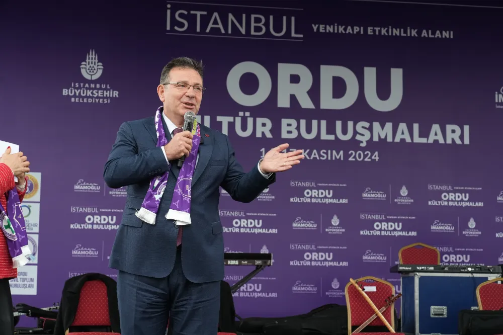 Sarıyer Belediye Başkanı M. Oktay Aksu, İBB Yenikapı etkinlik alanında düzenlenen 13. Ordu Kültür Buluşmalarında hemşerileri ile buluştu