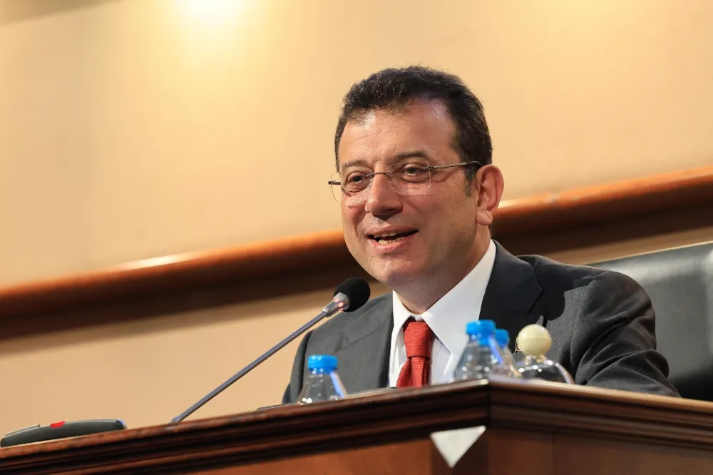 İBB MECLİSİ 9. DÖNEM İLK OTURUMU İMAMOĞLU TARAFINDAN AÇILDI