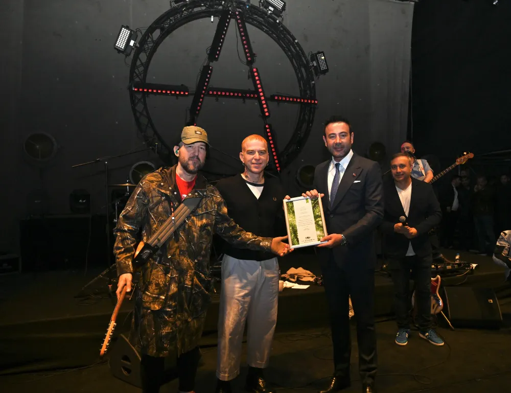 BEŞİKTAŞ GENÇLİK FESTİVALİ KONSERLERİ’NDE USTA İSİMLER SAHNE ALDI  