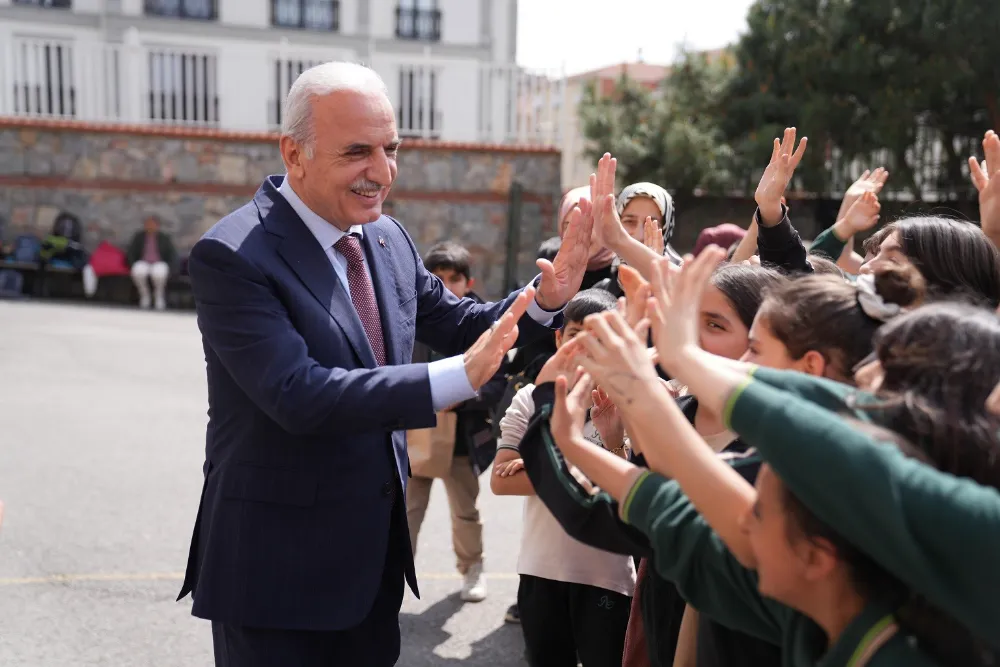 BAŞKAN YILDIRIM ÜMRANİYE’DE 11 KÜTÜPHANENİN AÇILIŞINI YAPTI