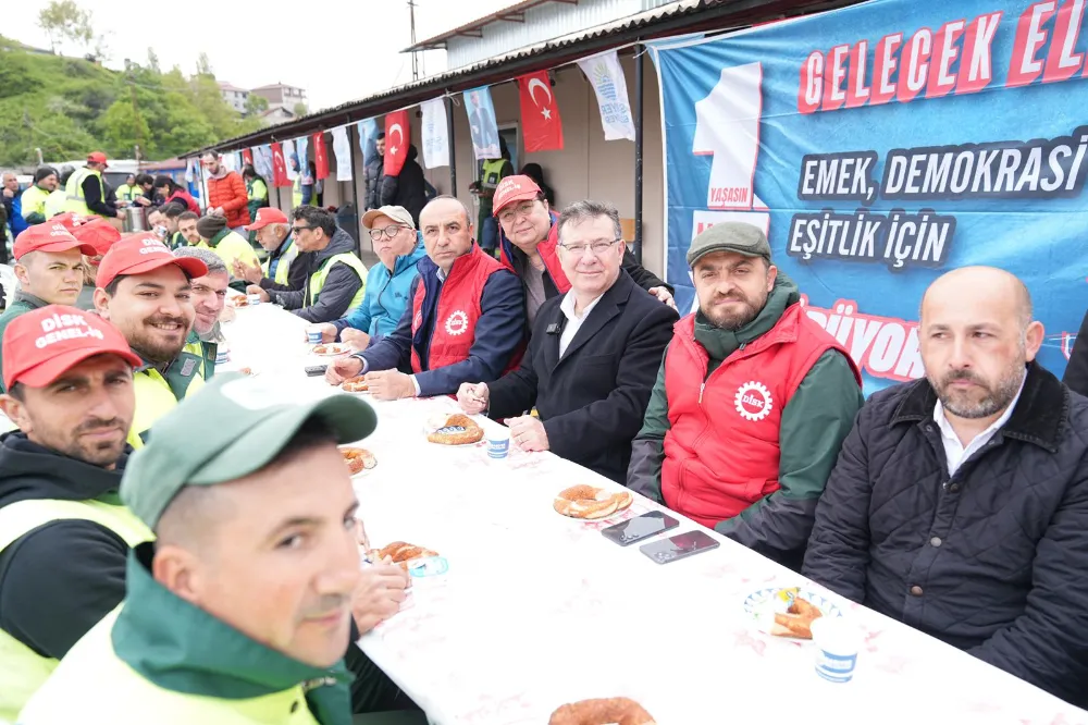 Sarıyer Belediyesi Başkanı M.Oktay Aksu 