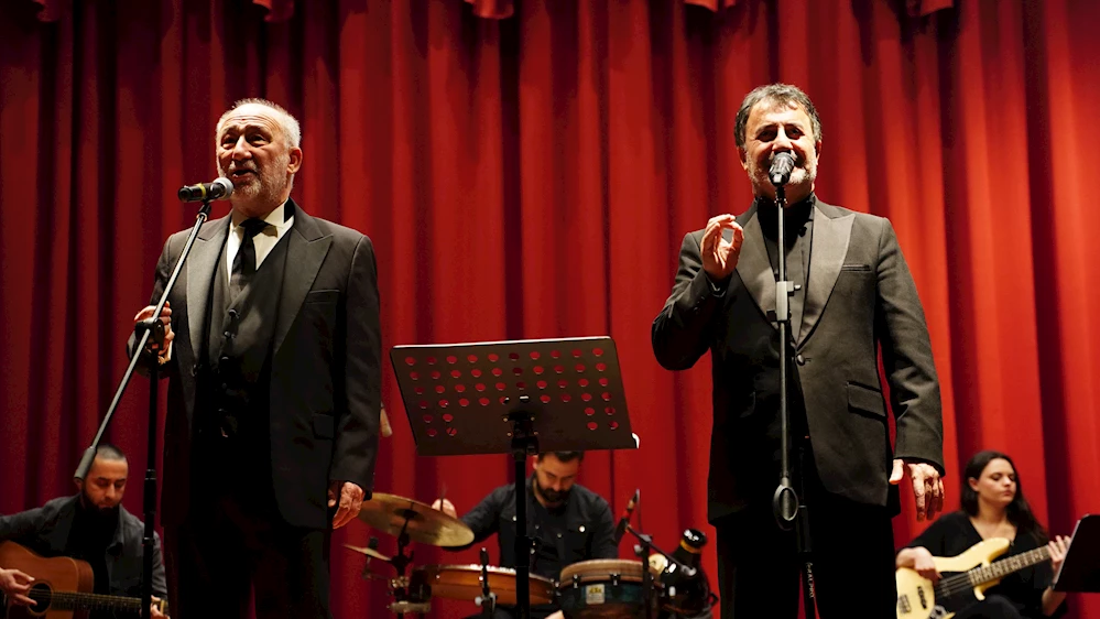 ALTAN ERKEKLİ VE VEYSEL DİKER, TUZLALI SANATSEVERLER İLE BULUŞTU