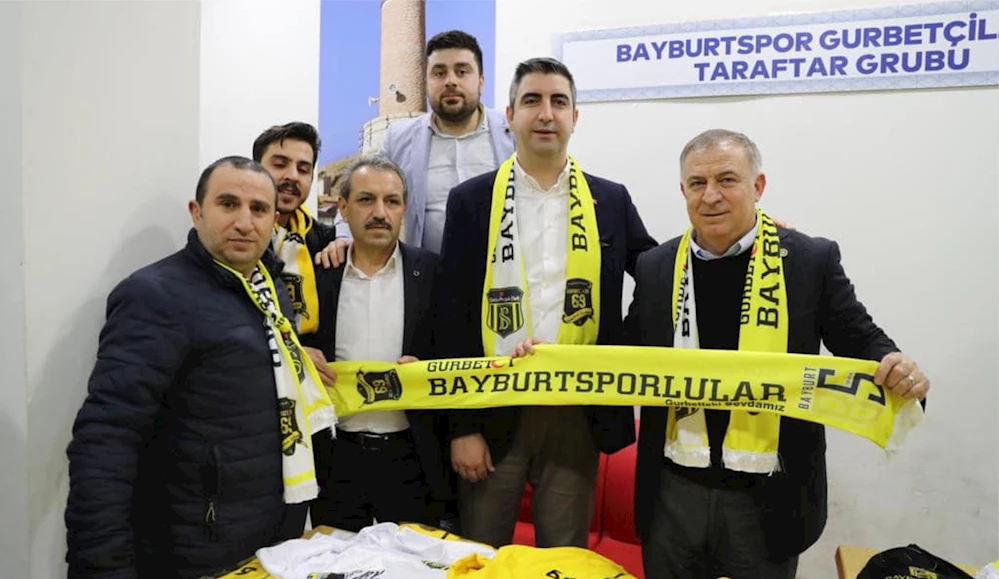 GÖKAN ZEYBEK, BAŞKAN GÖKHAN YÜKSEL İLE BAYBURTLULAR DOSTLUK GECESİNDE BULUŞTU