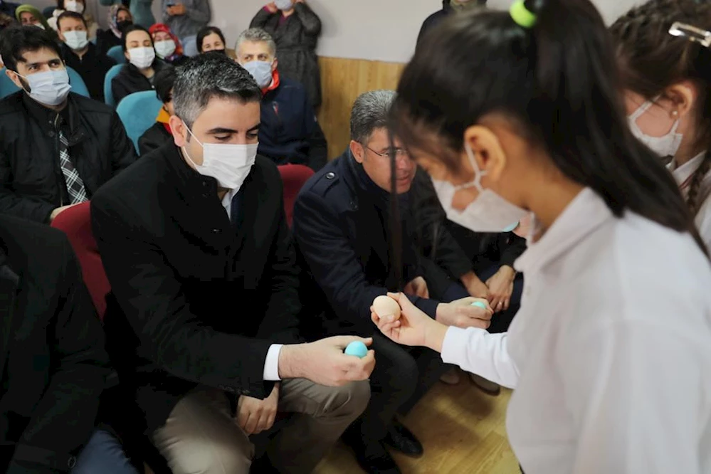 Başkan Gökhan Yüksel, bir araya geldiği çocuklarla nevruz sevincini paylaştı