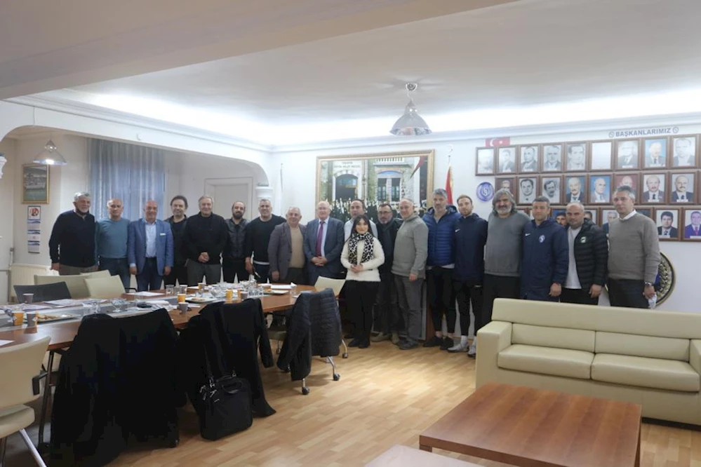SARIYER SPOR KULÜBÜ VE BASIN MENSUPLARI YANYANA