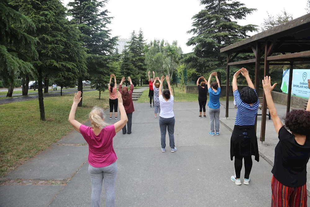 KÜÇÜKÇEKMECE’DE AÇIK HAVADA SPOR KEYFİ BAŞLADI