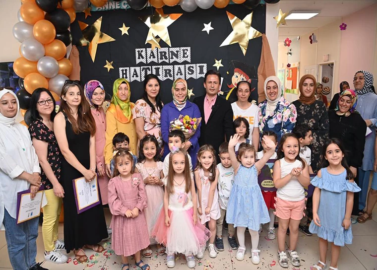 TUZLA BELEDİYESİ, AÇEM’li Anne Ve Çocukları Karne Heyecanı Yaşadı