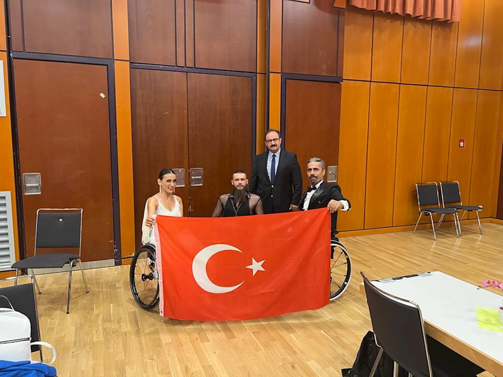 BEŞİKTAŞ BELEDİYESİ, ENGELSİZ SANAT TOPLULUĞU’NDAN 6 MADALYA!