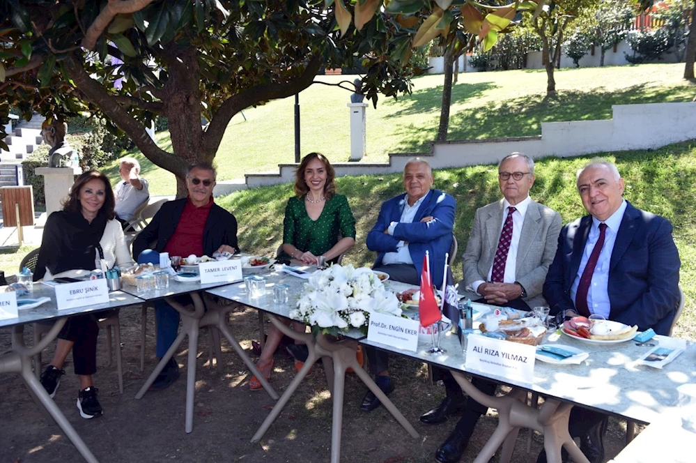 BEŞİKTAŞ BELEDİYESİ’NDEN ‘HAYATA ARTI KATAN KAHVALTI’ ETKİNLİĞİ