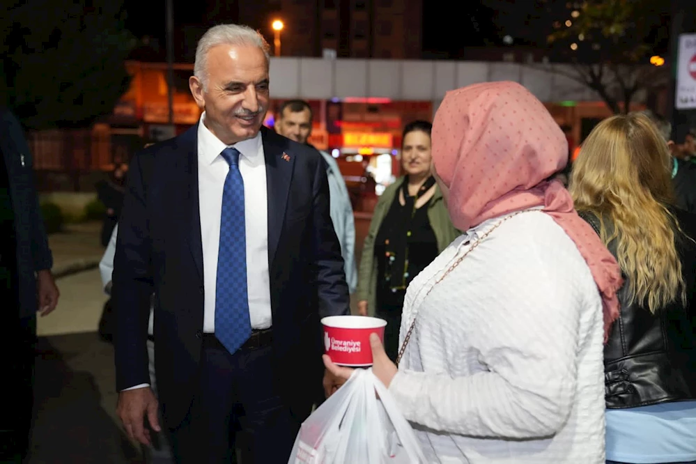 ÜMRANİYE BELEDİYESİNDEN İÇLERİ ISITAN ÇORBA İKRAMI