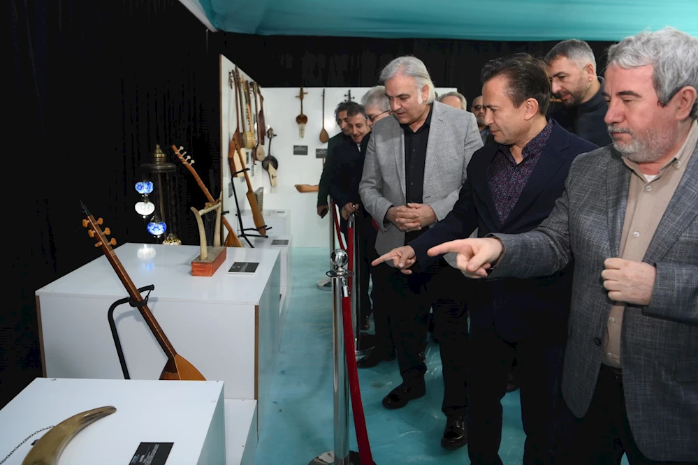 TÜRK DÜNYASI’NIN GELENEKSEL HALK ÇALGILARI TUZLA’DA SERGİLENİYOR