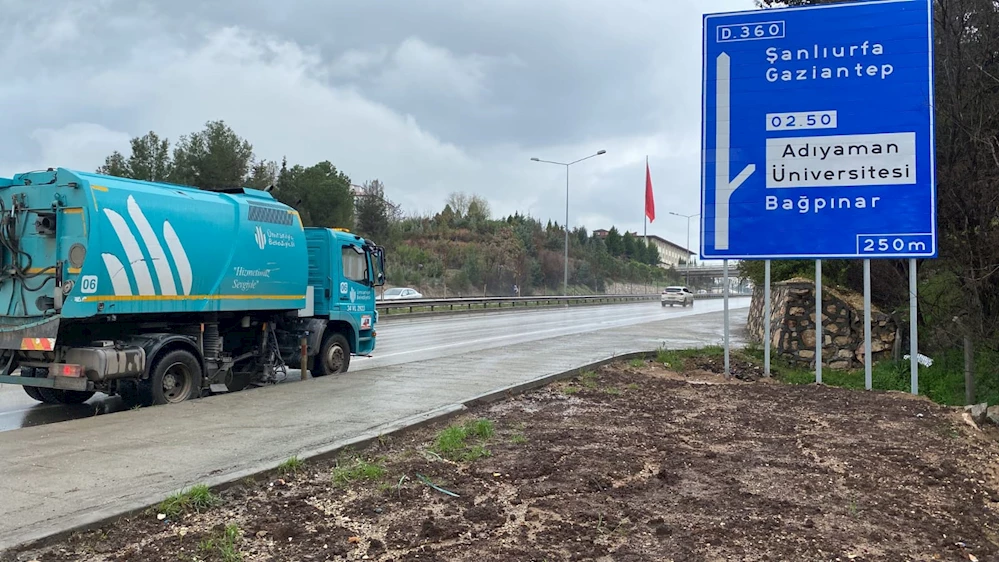 BAŞKAN YILDIRIM HER GÜN DEPREMZEDE AİLELERİ ZİYARET EDİYOR