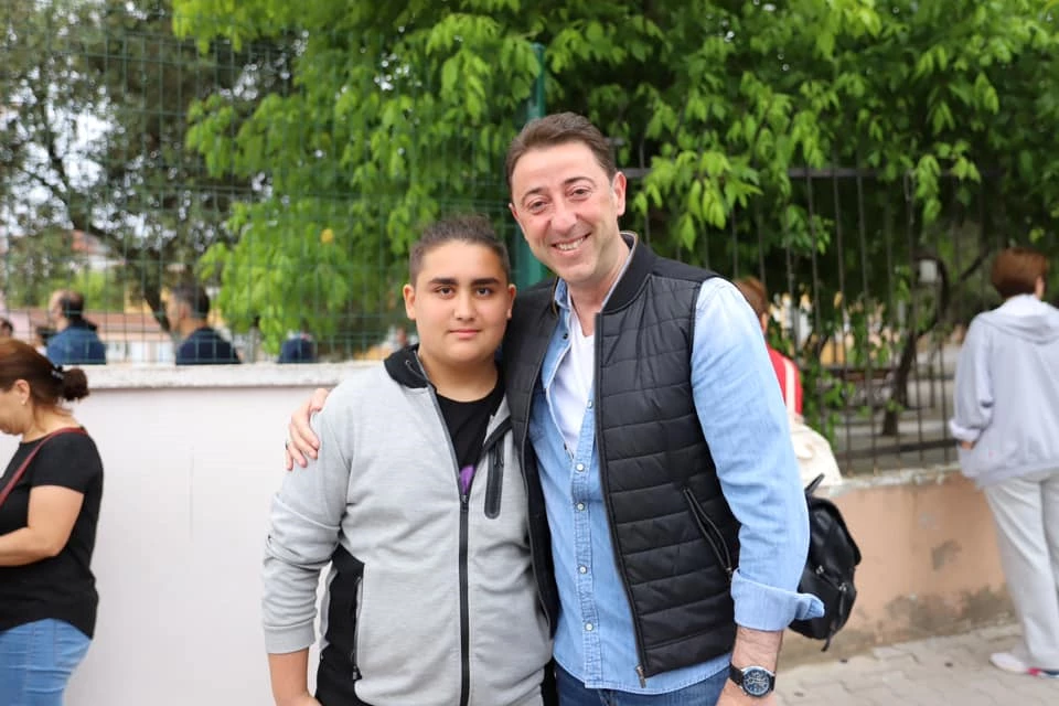 HALKLA İÇ İÇE BAŞKAN TOLGA TOSUN